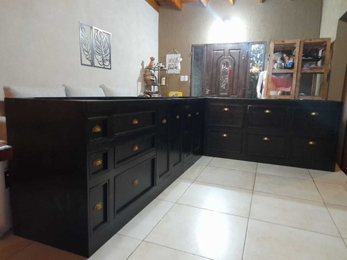 Imagen 1 de 4 de Bajo Mesada Estilo Vintage