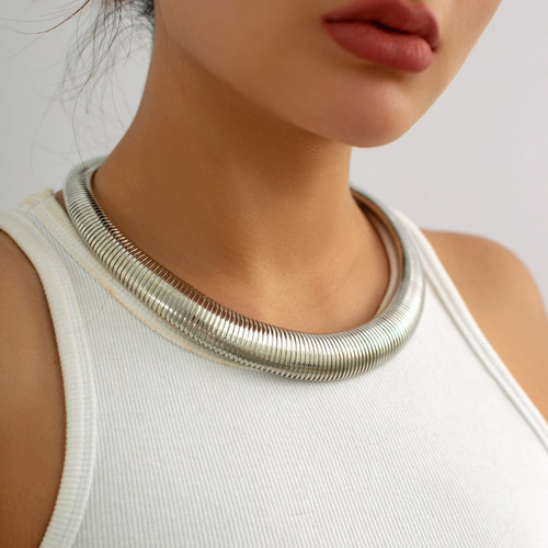 Temperamento De Cuello Africano De Snake Bone Line