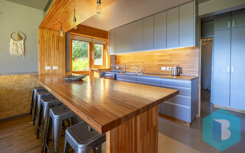 Alquiler Casa En Bariloche Con Costa De Lago Nahuel Huapi. Villa Tacul. Capacidad 8. 334.