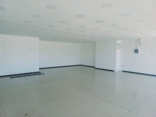 Excelente Oportunidad De Local Comercial
