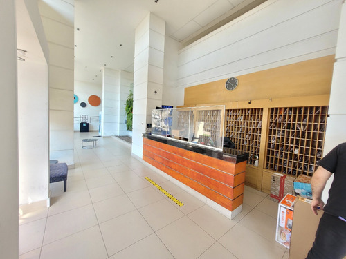 Cpm Arrienda Departamento 1d/1b/estc. Nataniel Cox