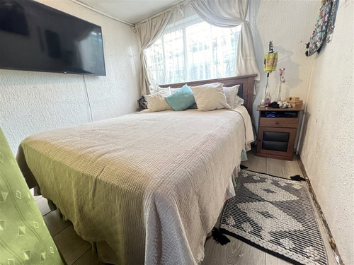 Casa En Venta De 3 Dorm. En El Bosque
