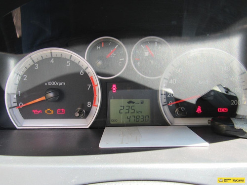 Imagen 16 de 25 de Chevrolet Aveo Emotion 1.6 Transformer