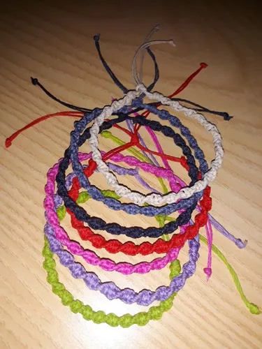 Pulseras de hilo encerado  Pulseras de hilo encerado, Pulseras de