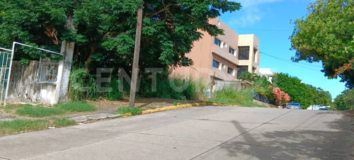Se Venden Dos Terrenos Con Superficie De 845 Mts2