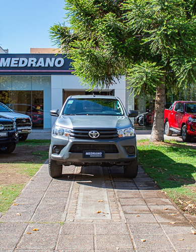 Imagen 3 de 19 de Toyota Hilux Cabina Simple 4x4