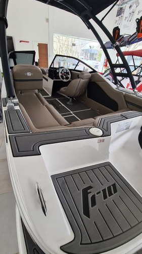 Lancha Geuna F 170 Wakeedition C/ Mercury 115hp 4t D.oficial