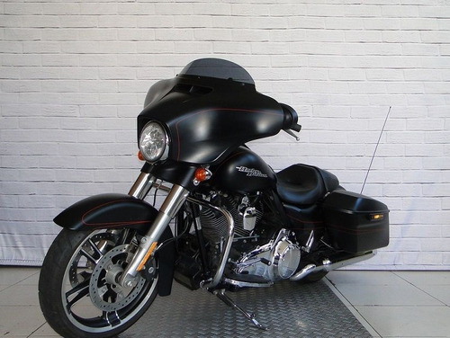 Harley Davidson Touring Street Glide - Q0202