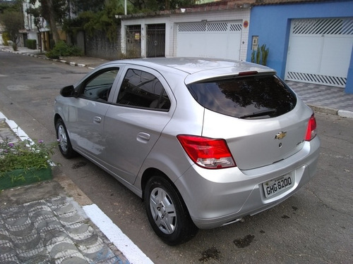 Imagem 8 de 8 de Chevrolet Onix 2016 1.0 Lt 5p