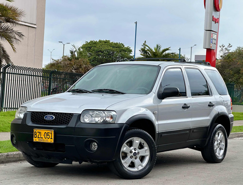 Ford Escape Xlt 4x4 (2 Dueño)