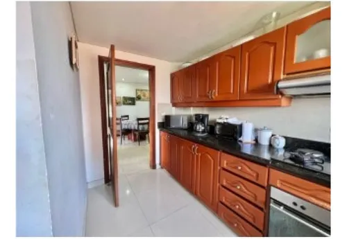 Rhbr-11946 Apartamento Piso 8 (poblado, Sector Las Lomas)
