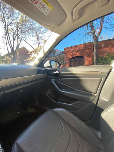 Imagen 9 de 17 de Volkswagen Vento 2019 1.4 Highline 150cv At