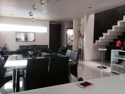 Imagen 14 de 16 de Preciosa Residencia En Lomas De Juriquilla, Alberca Propia, Jardín, De Lujo !!