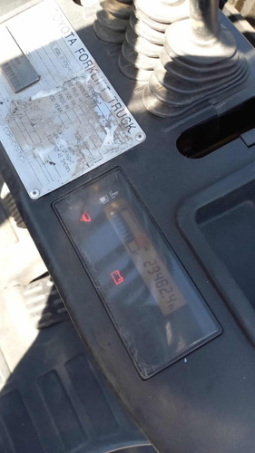 Imagen 7 de 17 de Autoelevador Toyota 62-8fd15 1500kg Torre Triple C/desp