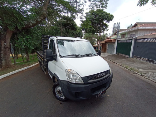 Iveco Dayli 55c17 Carroceria Madeira 2019