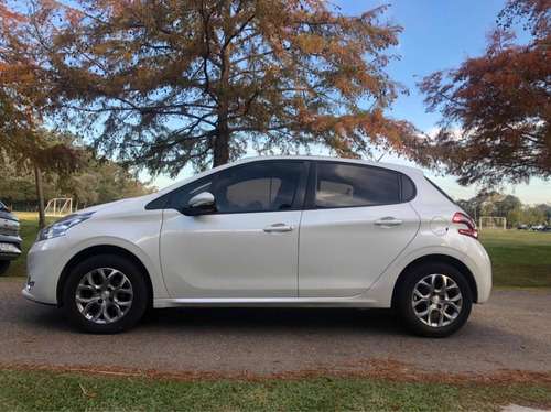 Peugeot 208 1.6 Allure 2015