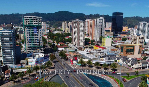 Gran Terreno Con Local Comercial A La Calle En El ...