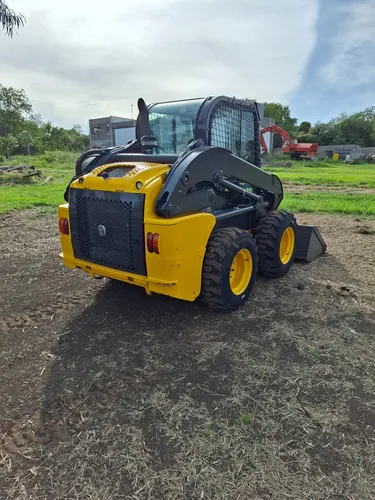 Minicargadora New Holland L218 Electronica Con Joystick
