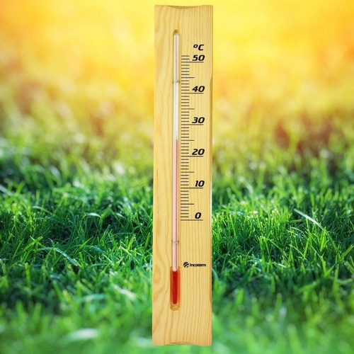 Imagem 2 de 4 de Termômetro De Parede Em Madeira -10+50c Incoterm