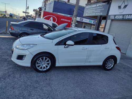 Peugeot 308 1.6 Active 2014