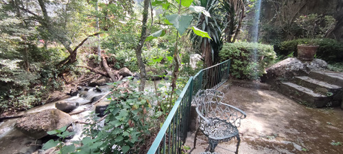 Casa Vallesana Con Vista Al Rio Y Bosque En Avándaro