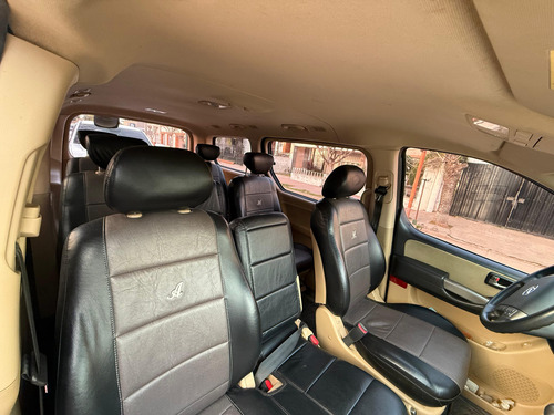 Hyundai H1 2.5 Grand Starex Minibus 12 Pas At