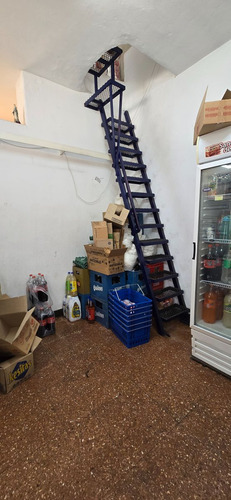 Venta Local Con Terraza En Villa Sarmiento!
