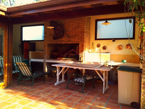 Excelente Casa En Venta En Playa Mansa, Punta Del Este- Ref: 5514