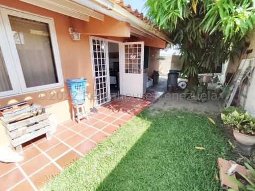 Milagros Inmuebles Casa Venta Cabudare Lara Av Ribereña Santa Cecilia Economica Residencial Economico Código Inmobiliaria Rent-a-house 23-17327