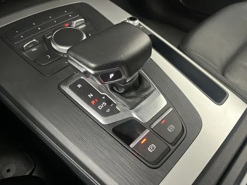 Audi Q5 ATTRACTION TFSI S-TRONIC 2 4X4