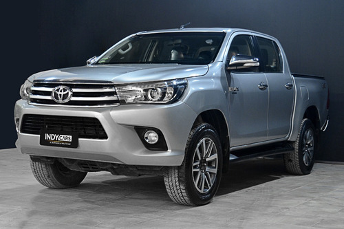 Imagen 4 de 15 de Toyota Hilux 4×4 D/c Srx 2.8 Tdi 6 At 2016