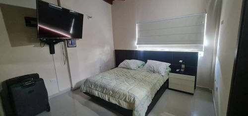 Venta Hermoso Tonwhouse Remodelado En Las Trinitarias San Diego Con Pozo De Agua