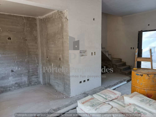Imagen 26 de 30 de Duplex De 3 Ambientes En Condominio
