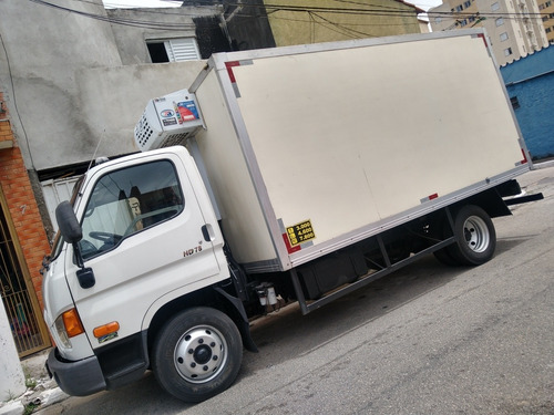 Imagem 2 de 9 de Hyundai Hd 78 2012 Baú Refrigerado
