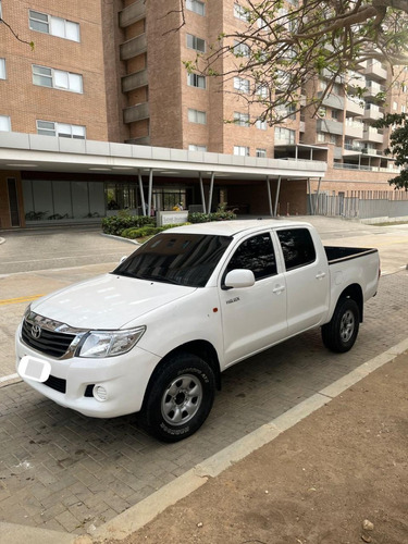 Toyota Hilux 2.5 Imv 142 hp 4x2