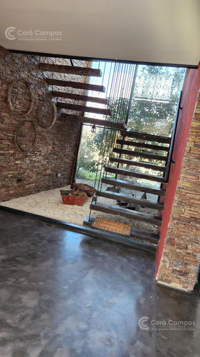 Se Vende Hotel En San Rafael. Medoza, Con Restaurante. Todo Nuevo, Equipado Y Funcionando.