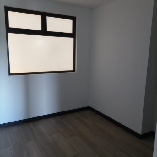 Imagen 2 de 6 de Petapolis , Av Petapa Zona 12 , Nivel 6.