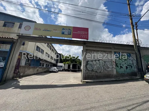 Potencial Terreno Con Dos Parcelas Unificadas. Cada Una De 1.500 M2. En Venta Los Teques / Jh