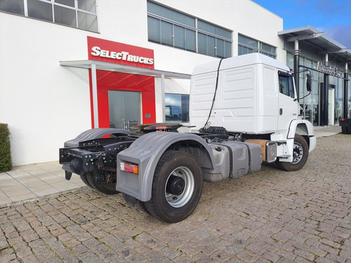 Imagem 4 de 18 de Mercedes-benz Atron 1635 S