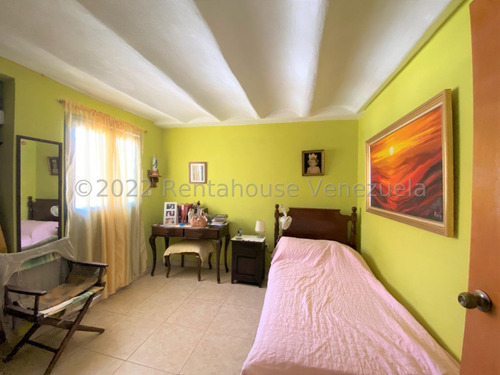 Acojedora Casa De Montana En Karimao Country