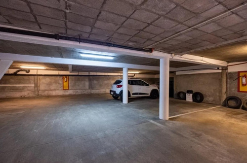 Imagen 18 de 21 de Oportunidad Apto Malvín, 3 Dorm + Servicio + Fondo + 10 Cocheras Con Rentabilidad Ref. 670