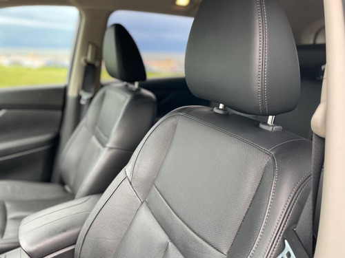 Nissan X-Trail 2.5 Exclusive 3 Row Cvt