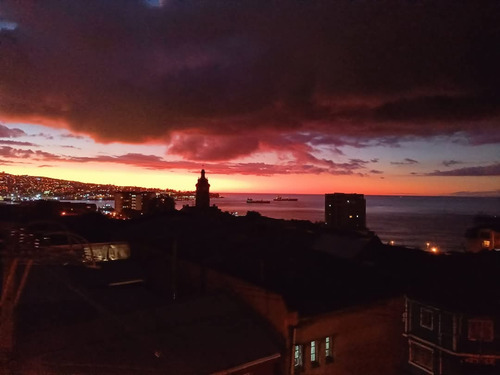 Departamento Amoblado Con Vista - Cerca De Universidades