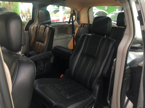 Imagem 12 de 15 de Chrysler Town & Country Touring 3.6 V6