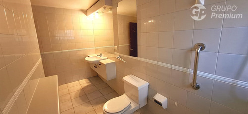 Departamento En Venta De 4 Dorm. En Concepción
