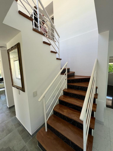 Casa Clasica Venta 3 Dormitorios En Glorietas