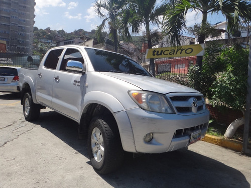 Imagen 3 de 14 de Toyota Hilux Kavak Automática 4x4