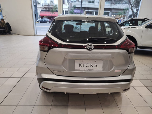 Imagen 23 de 25 de Nissan Kicks Sense 2022 Modificar