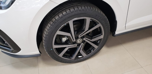 Volkswagen Virtus Exclusive 250 Tsi At