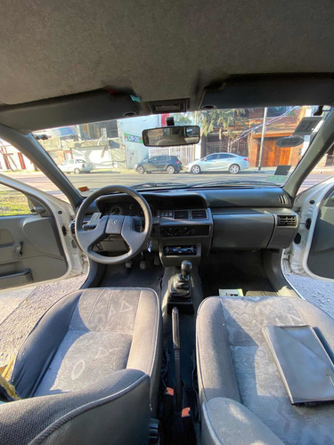Imagen 5 de 14 de Renault Clio 1998 1.6 Rn